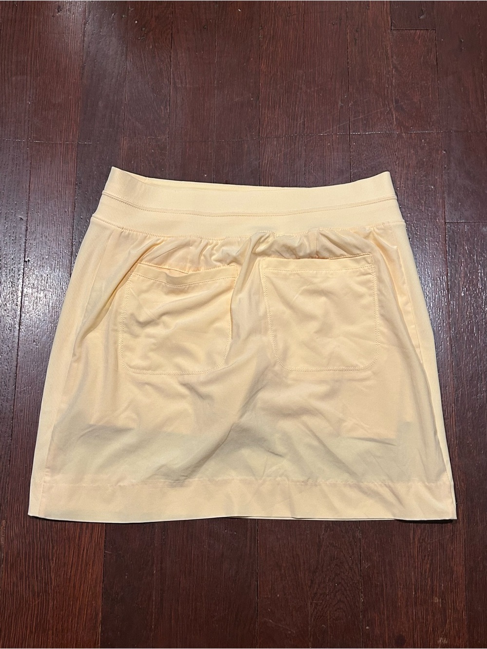 Athleta Light Yellow Athletic Mini Skort with Side Pockets - Picture 2 of 3
